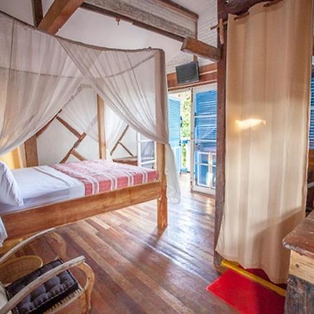 Le Petit Gili Hotel Gili Trawangan Exterior photo